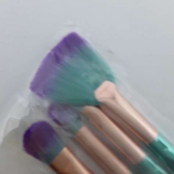 Diamond Grip Ombre Makeup Brushes NIP - Picture 2 of 3